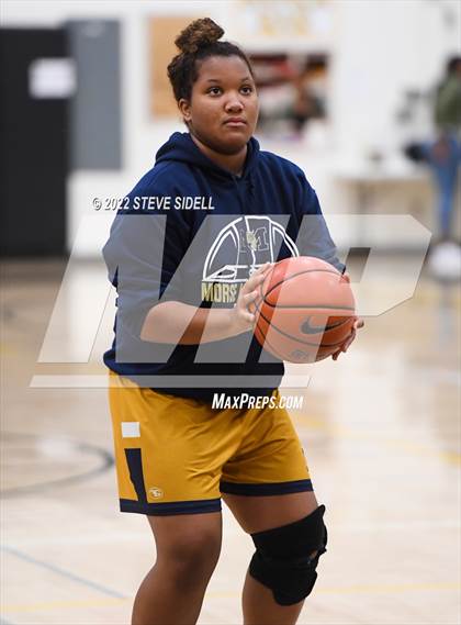 Thumbnail 1 in Morse vs. Maranatha Christian photogallery.