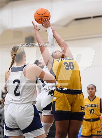 Thumbnail 2 in Morse vs. Maranatha Christian photogallery.