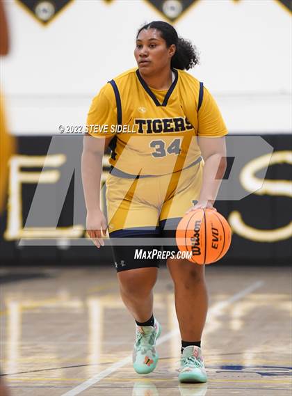 Thumbnail 1 in Morse vs. Maranatha Christian photogallery.