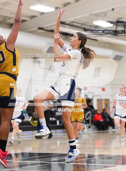 Thumbnail 3 in Morse vs. Maranatha Christian photogallery.
