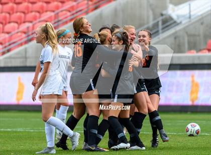 Thumbnail 1 in Ogden vs. Ridgeline (UHSAA 4A Final) photogallery.
