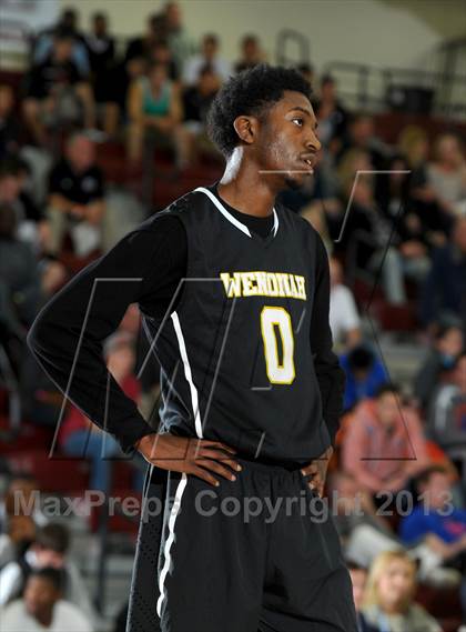 Thumbnail 3 in Wenonah vs. Long Beach Poly (MaxPreps Holiday Classic) photogallery.