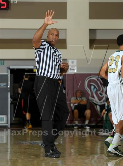 Thumbnail 2 in Wenonah vs. Long Beach Poly (MaxPreps Holiday Classic) photogallery.
