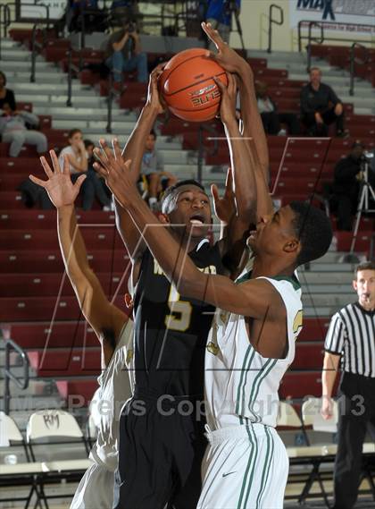 Thumbnail 1 in Wenonah vs. Long Beach Poly (MaxPreps Holiday Classic) photogallery.