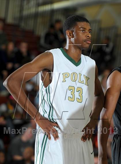Thumbnail 1 in Wenonah vs. Long Beach Poly (MaxPreps Holiday Classic) photogallery.