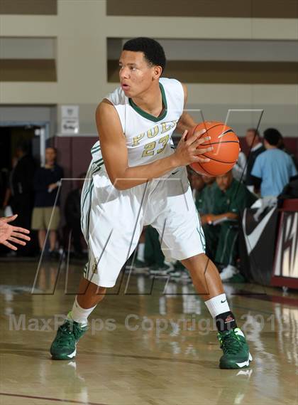 Thumbnail 3 in Wenonah vs. Long Beach Poly (MaxPreps Holiday Classic) photogallery.