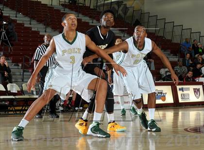 Thumbnail 1 in Wenonah vs. Long Beach Poly (MaxPreps Holiday Classic) photogallery.