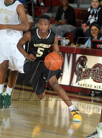 Thumbnail 1 in Wenonah vs. Long Beach Poly (MaxPreps Holiday Classic) photogallery.