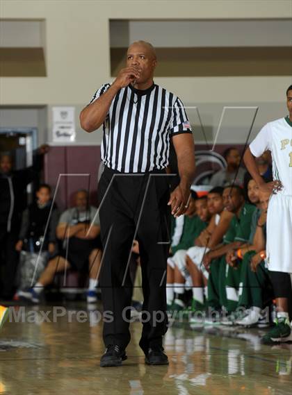 Thumbnail 3 in Wenonah vs. Long Beach Poly (MaxPreps Holiday Classic) photogallery.