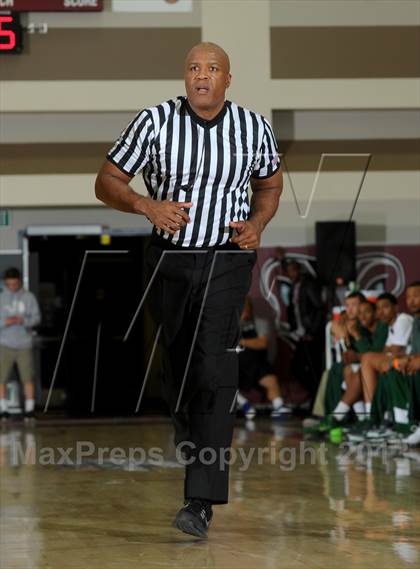 Thumbnail 3 in Wenonah vs. Long Beach Poly (MaxPreps Holiday Classic) photogallery.