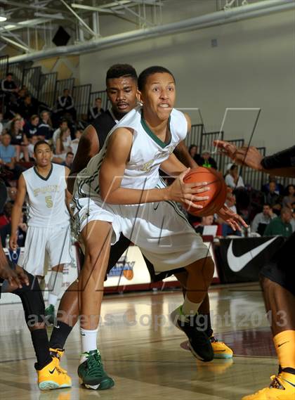Thumbnail 1 in Wenonah vs. Long Beach Poly (MaxPreps Holiday Classic) photogallery.