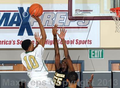 Thumbnail 2 in Wenonah vs. Long Beach Poly (MaxPreps Holiday Classic) photogallery.