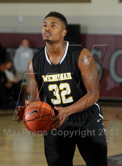 Thumbnail 3 in Wenonah vs. Long Beach Poly (MaxPreps Holiday Classic) photogallery.