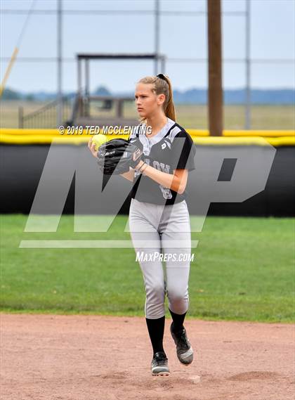 Thumbnail 2 in Quitman vs. Bigelow (AAA 2A Regional Playoff) photogallery.