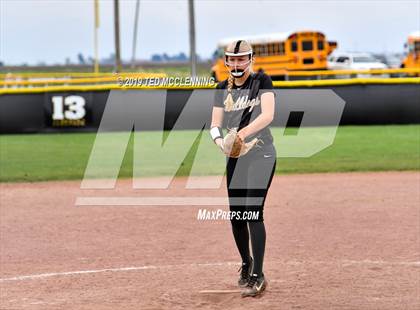 Thumbnail 1 in Quitman vs. Bigelow (AAA 2A Regional Playoff) photogallery.