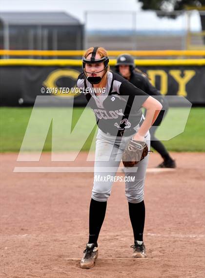 Thumbnail 2 in Quitman vs. Bigelow (AAA 2A Regional Playoff) photogallery.