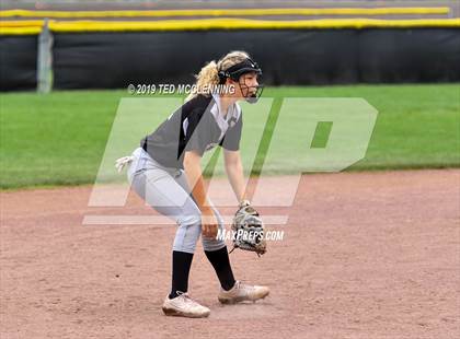 Thumbnail 1 in Quitman vs. Bigelow (AAA 2A Regional Playoff) photogallery.