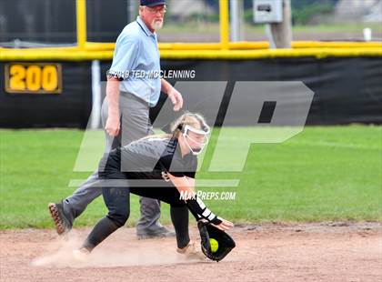 Thumbnail 1 in Quitman vs. Bigelow (AAA 2A Regional Playoff) photogallery.