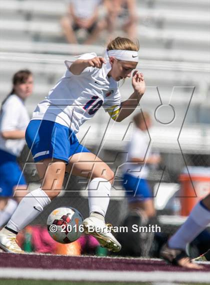 Thumbnail 1 in Medina vs. City Honors photogallery.