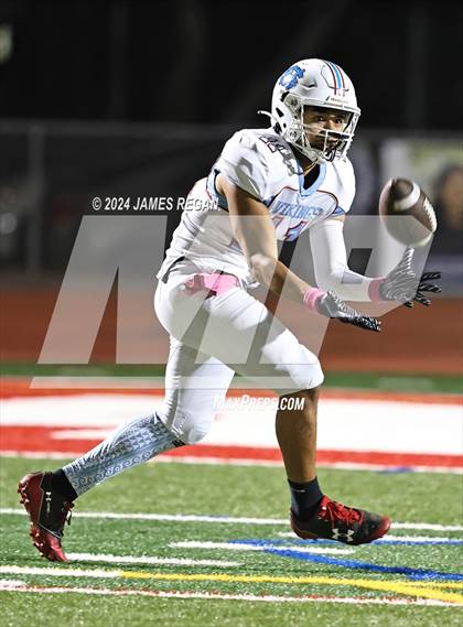 Thumbnail 2 in North Salinas @ Burlingame (CCS D4 Quarterfinal) photogallery.