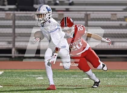 Thumbnail 3 in North Salinas @ Burlingame (CCS D4 Quarterfinal) photogallery.