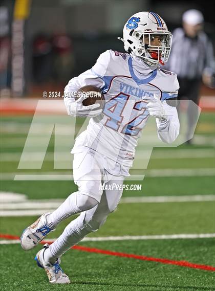 Thumbnail 1 in North Salinas @ Burlingame (CCS D4 Quarterfinal) photogallery.