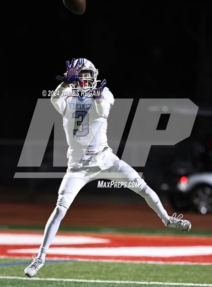 Thumbnail 2 in North Salinas @ Burlingame (CCS D4 Quarterfinal) photogallery.
