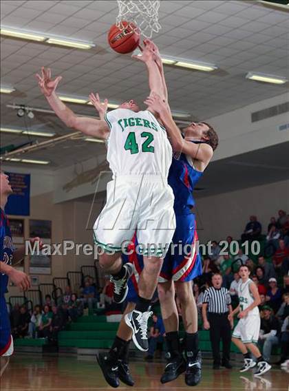 Thumbnail 1 in North Decatur @ Triton Central photogallery.