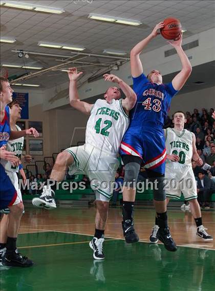 Thumbnail 3 in North Decatur @ Triton Central photogallery.