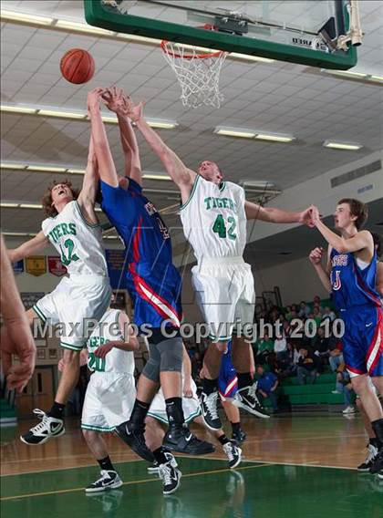 Thumbnail 3 in North Decatur @ Triton Central photogallery.