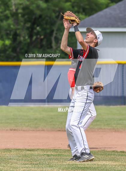 Thumbnail 1 in Rushville vs South Dearborn (IHSAA Sectional Semifinal) photogallery.