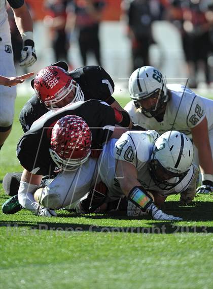 Thumbnail 3 in Pine Creek vs. Montrose (CHSAA 4A Final) photogallery.