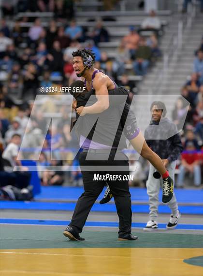 Thumbnail 3 in VHSL Class 5 State Championships 175lbs Final photogallery.