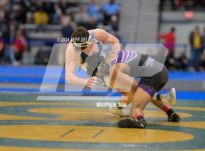 Thumbnail 3 in VHSL Class 5 State Championships 175lbs Final photogallery.