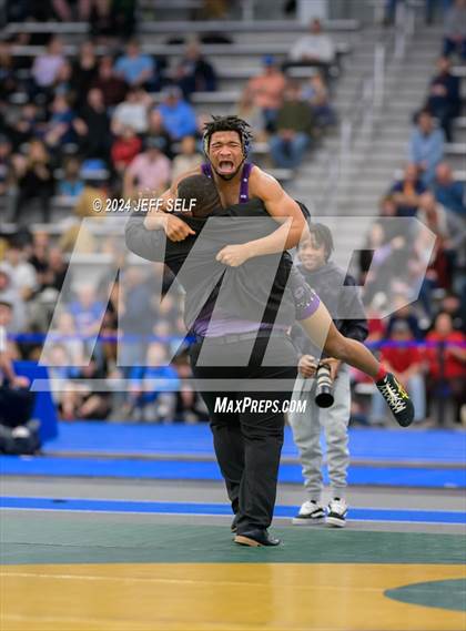 Thumbnail 2 in VHSL Class 5 State Championships 175lbs Final photogallery.