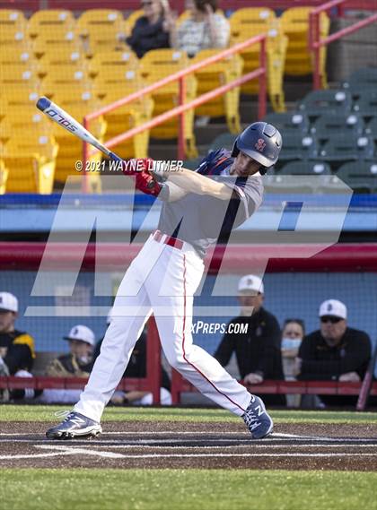 Thumbnail 3 in Bellevue vs St. Henry photogallery.