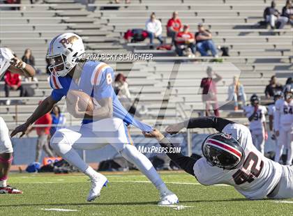 Thumbnail 3 in Springfield @ East St. Louis(IHSA 6A first round) photogallery.