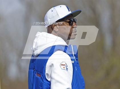 Thumbnail 1 in Springfield @ East St. Louis(IHSA 6A first round) photogallery.