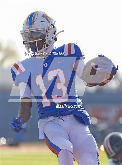 Thumbnail 2 in Springfield @ East St. Louis(IHSA 6A first round) photogallery.