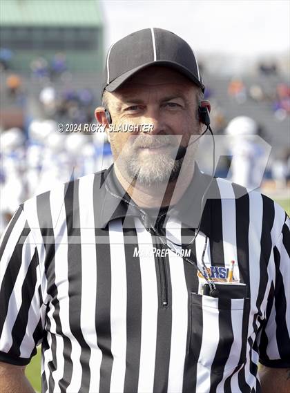Thumbnail 2 in Springfield @ East St. Louis(IHSA 6A first round) photogallery.