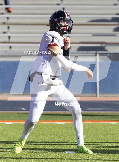 Thumbnail 2 in Springfield @ East St. Louis(IHSA 6A first round) photogallery.