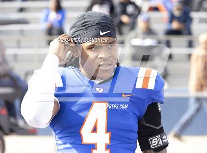 Thumbnail 3 in Springfield @ East St. Louis(IHSA 6A first round) photogallery.