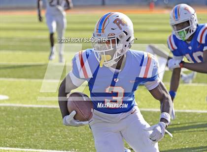 Thumbnail 2 in Springfield @ East St. Louis(IHSA 6A first round) photogallery.