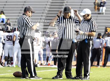 Thumbnail 1 in Springfield @ East St. Louis(IHSA 6A first round) photogallery.
