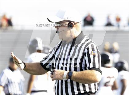 Thumbnail 3 in Springfield @ East St. Louis(IHSA 6A first round) photogallery.