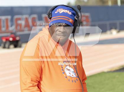 Thumbnail 1 in Springfield @ East St. Louis(IHSA 6A first round) photogallery.