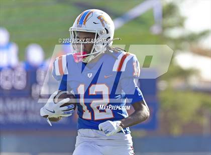 Thumbnail 2 in Springfield @ East St. Louis(IHSA 6A first round) photogallery.
