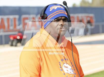 Thumbnail 2 in Springfield @ East St. Louis(IHSA 6A first round) photogallery.