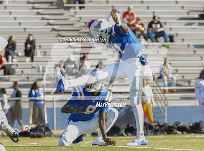 Thumbnail 3 in Springfield @ East St. Louis(IHSA 6A first round) photogallery.