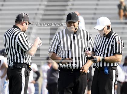 Thumbnail 3 in Springfield @ East St. Louis(IHSA 6A first round) photogallery.
